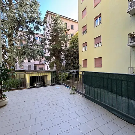 E Spazioso Con 3 Camere, 3 Bagni E Terrazzo * Bergamo