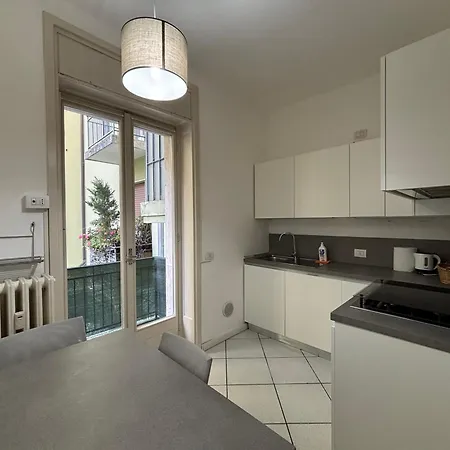 Apartment E Spazioso Con 3 Camere, 3 Bagni E Terrazzo
