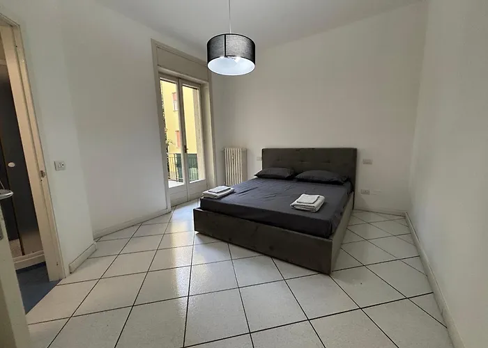 Appartamento E Spazioso Con 3 Camere, 3 Bagni E Terrazzo Bergamo