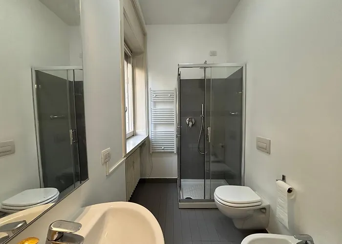 E Spazioso Con 3 Camere, 3 Bagni E Terrazzo Appartamento